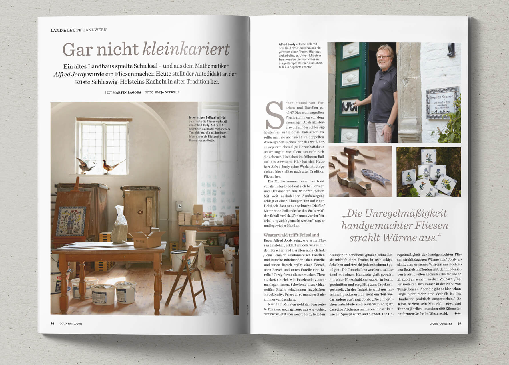 Katja Nitsche fotografiert eine Marschentöpferei für Country